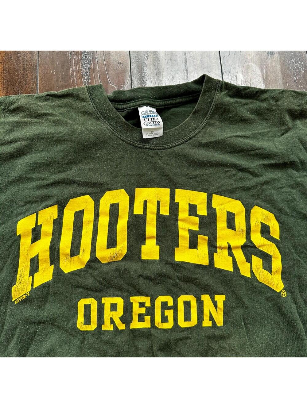 Hooter Oregon Y2K Vintage T Shirt Hot Girl Food Sexy OSU Ducks Green PDX